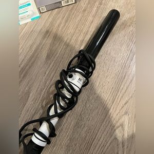 Hot Tools NanoCermanic 1.25" Flipperless Curling Wand